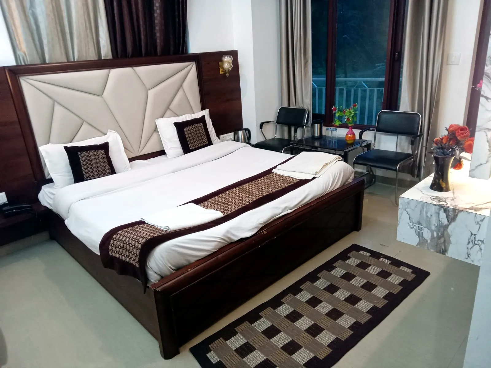 Standard Room at Hotel The Oak Valley